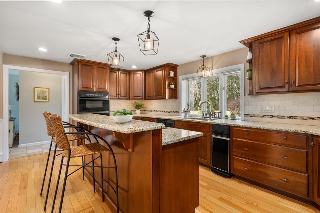 4 Whitney Road Hopedale, MA 01747 - Photo 9 of 32 Gallery Image 9