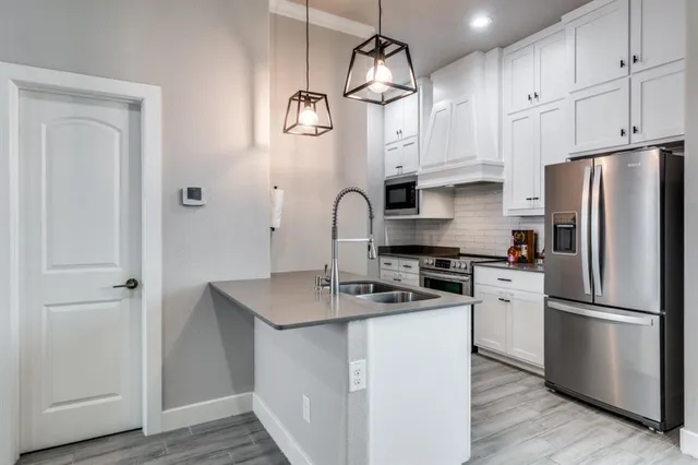 $2,100 | 2247 Dorian Place, Dallas, TX 75228