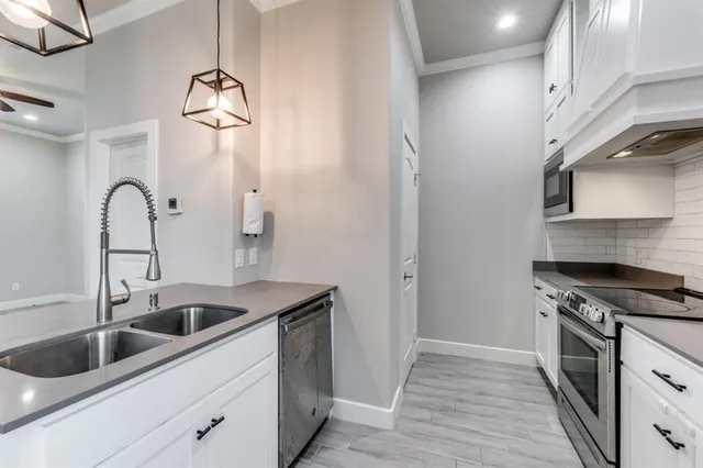 $2,100 | 2247 Dorian Place, Dallas, TX 75228