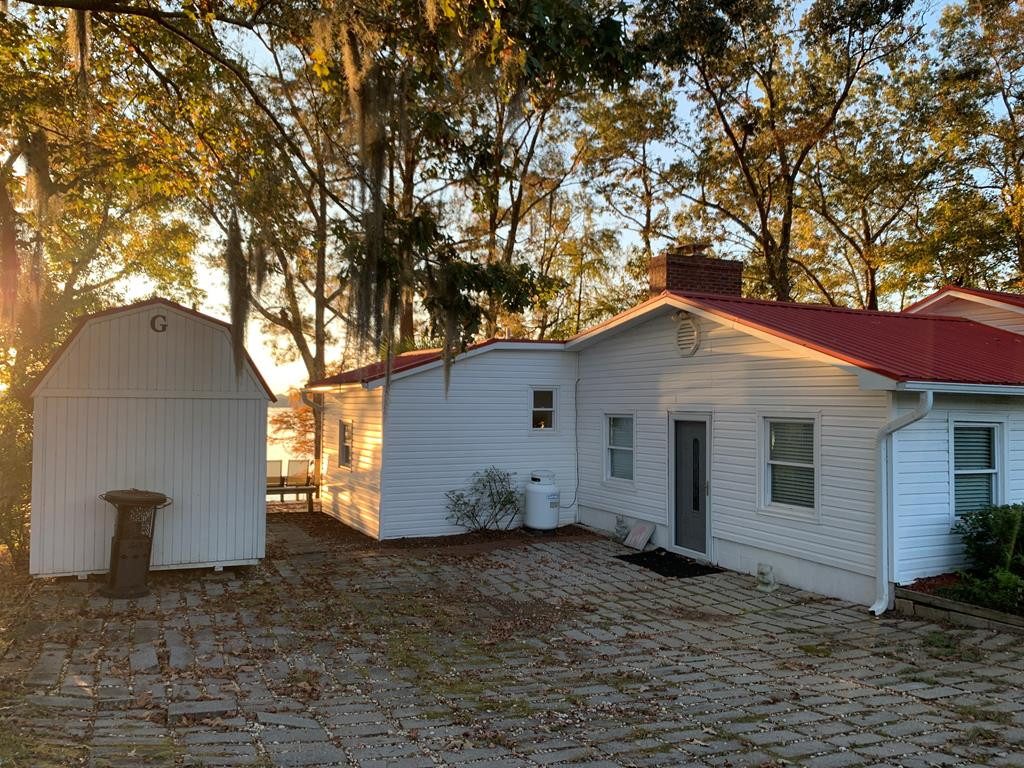 3826 Nelson's Ferry Road Summerton, SC 29148 - Photo 3 of 37 Gallery Image 3