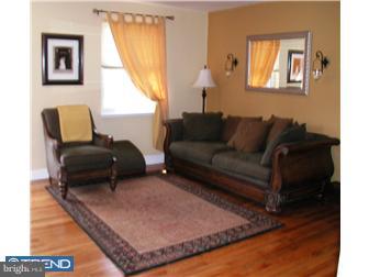 2733 St Marys Road Ardmore, PA 19003 - Photo 3 of 12 Living Room