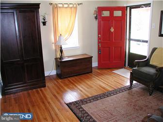 2733 St Marys Road Ardmore, PA 19003 - Photo 4 of 12 Living Room