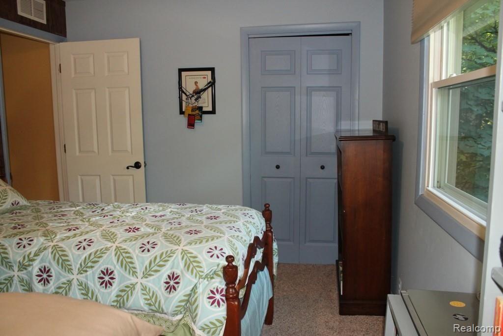 5355 Bullard Road Fenton, MI 48430 - Photo 44 of 66 3rd bedroom view