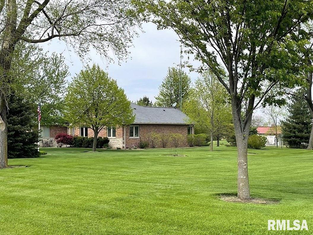 16834 Green Ridge Road Girard, IL 62640 - Photo 4 of 5