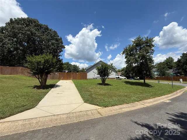 $370,000 | 10106 Ashley Farm Drive, Matthews, NC 28105