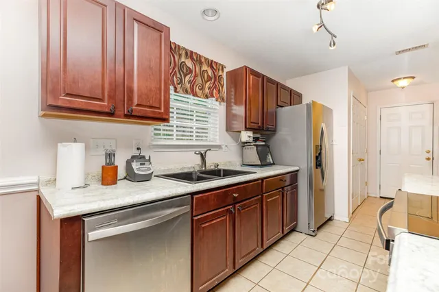 $370,000 | 10106 Ashley Farm Drive, Matthews, NC 28105