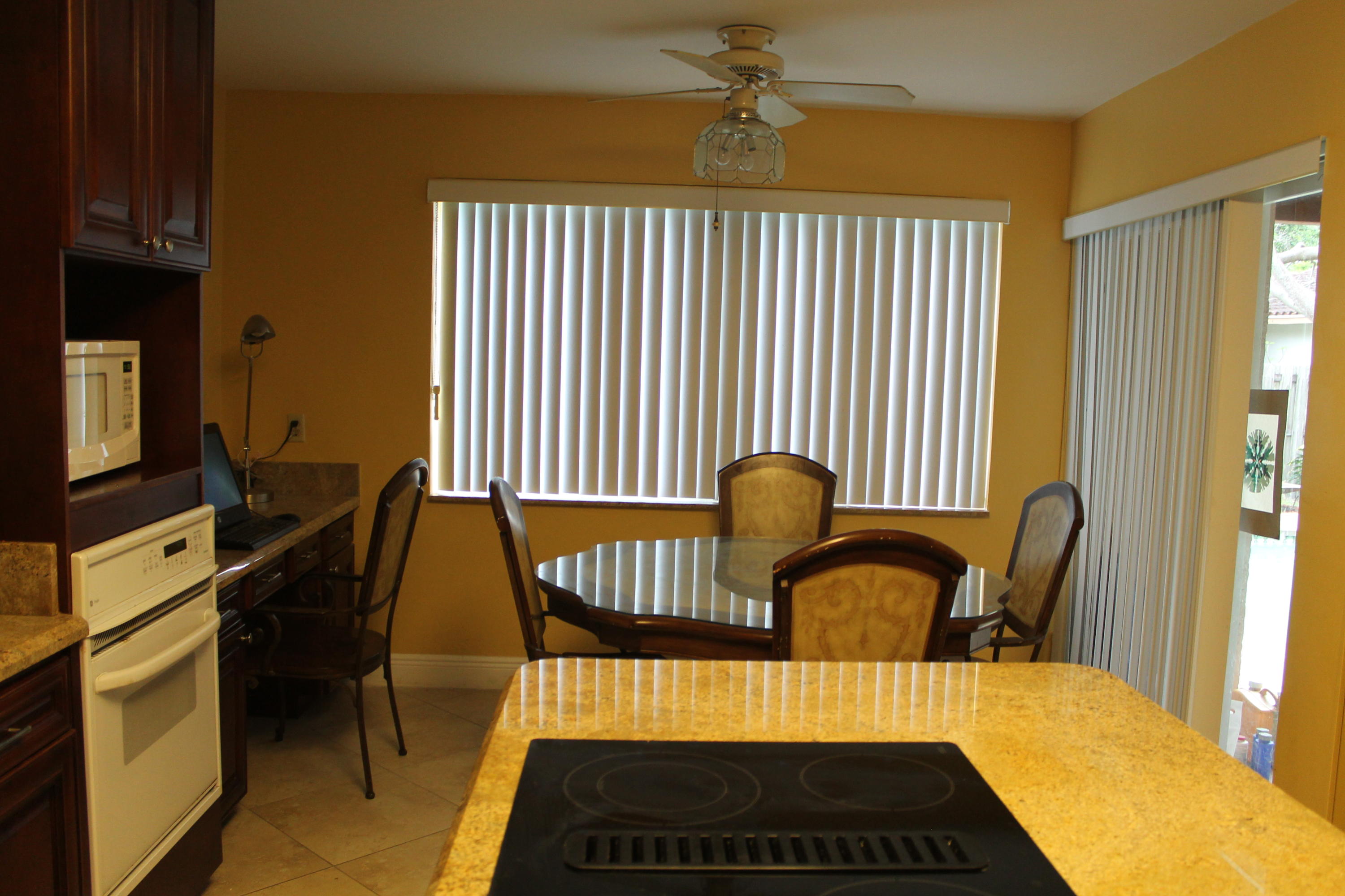 4201 Northwest 25th Way Boca Raton, FL 33434 - Photo 6 of 21 IMG_7574.JPG