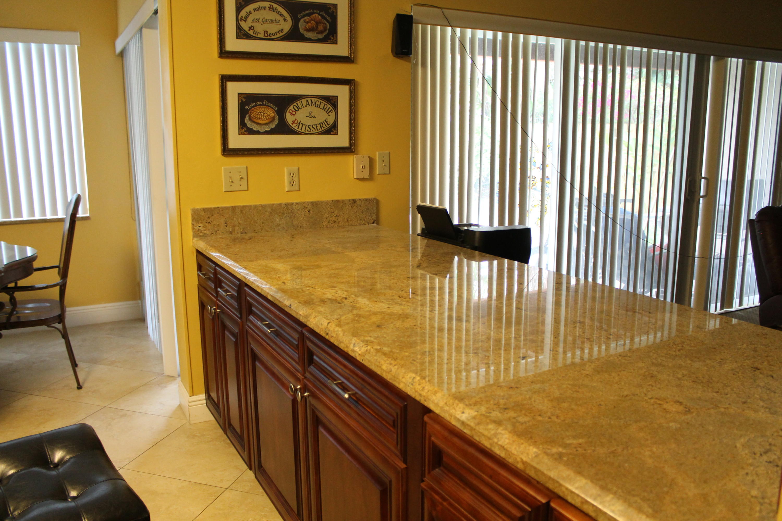 4201 Northwest 25th Way Boca Raton, FL 33434 - Photo 8 of 21 IMG_7570.JPG