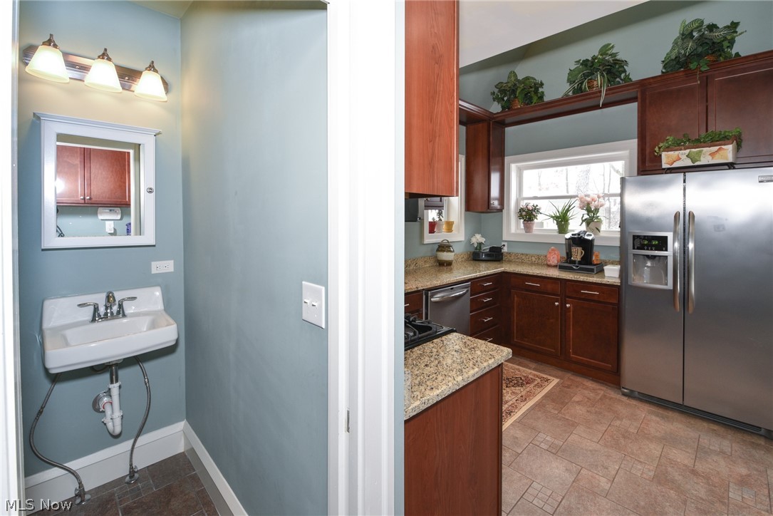 3508 Northcliffe Road Cleveland, OH 44118 - Photo 6 of 35 Gallery Image 6