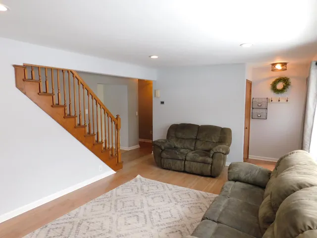 $389,900 | 220 South Division Street, Zeeland, MI 49464