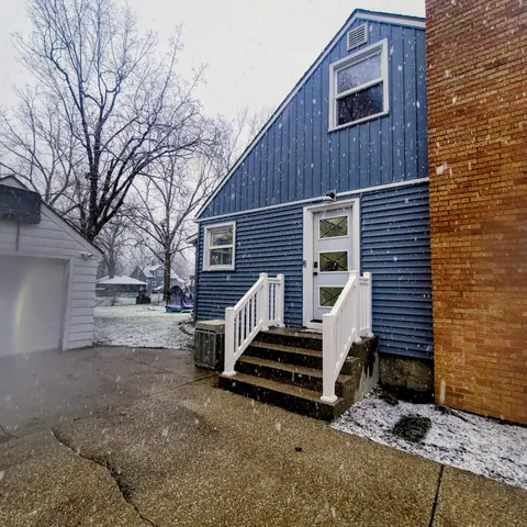 $389,900 | 220 South Division Street, Zeeland, MI 49464