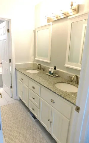 $389,900 | 220 South Division Street, Zeeland, MI 49464