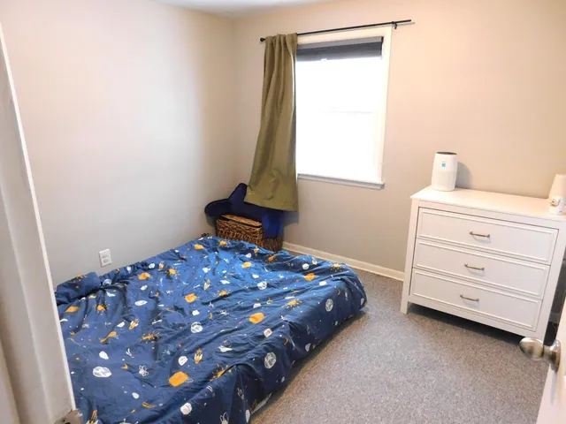 $389,900 | 220 South Division Street, Zeeland, MI 49464