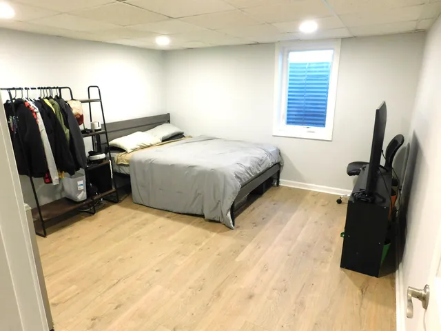 $389,900 | 220 South Division Street, Zeeland, MI 49464