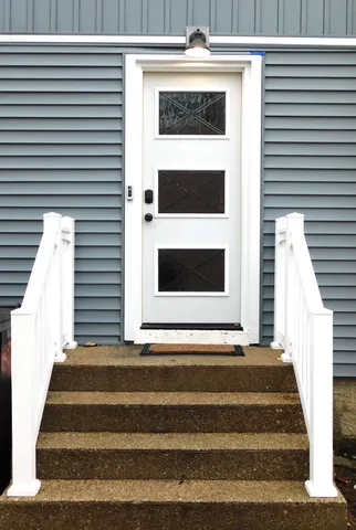 $389,900 | 220 South Division Street, Zeeland, MI 49464