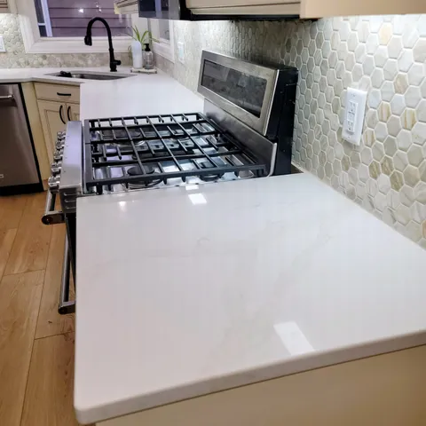 $389,900 | 220 South Division Street, Zeeland, MI 49464