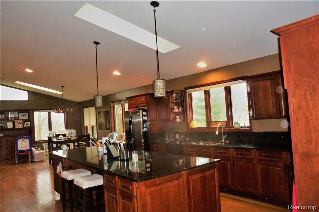 7860 Perry Lake Road Clarkston, MI 48348 - Photo 14 of 38 SAM_0539.JPG