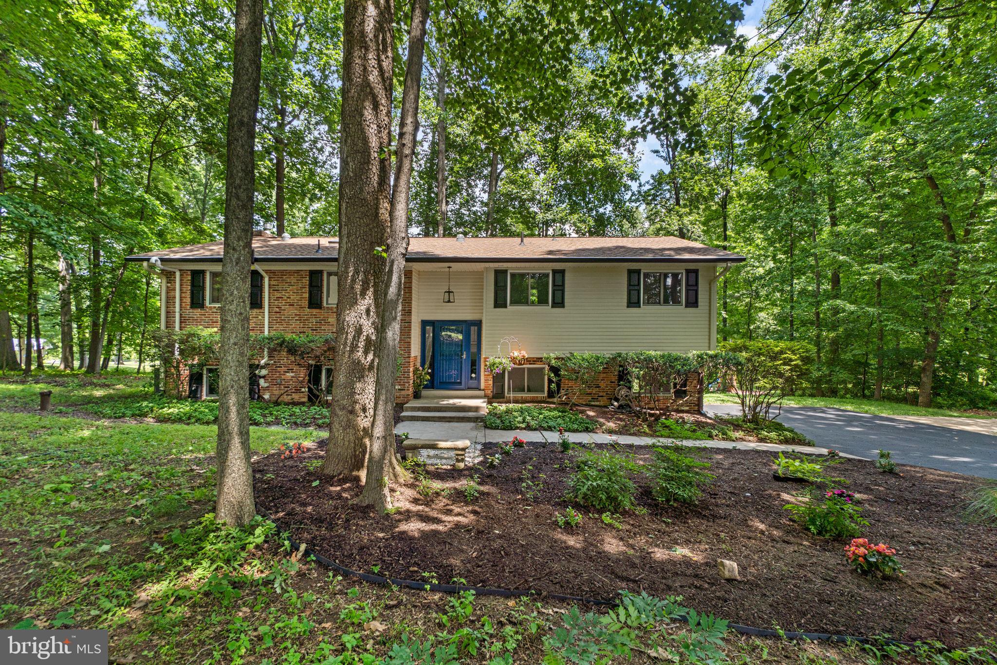 12262 Etchison Road Ellicott City, MD 21042 - Photo 3 of 45 Front