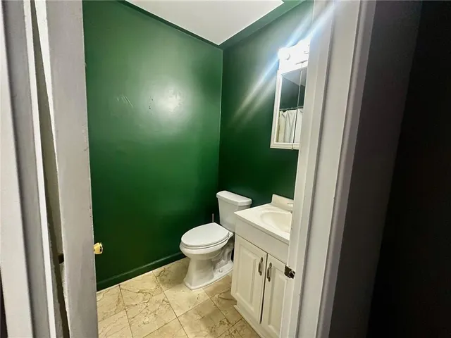 $1,350 | 816 Nashville Avenue, Unit D, New Orleans, LA 70115