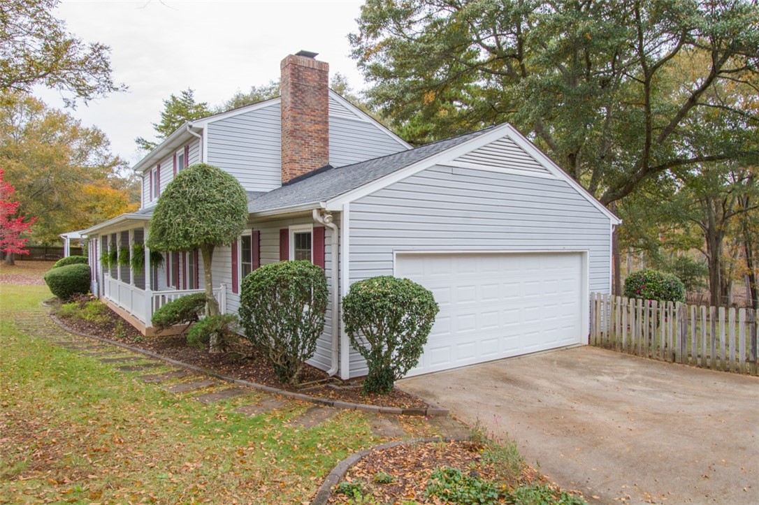 104 Wicker Lane Anderson, SC 29621 - Photo 3 of 36
