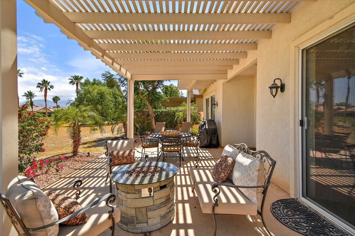 49580 Wayne Street Indio, CA 92201 - Photo 37 of 37 a outdoor living space with furniture