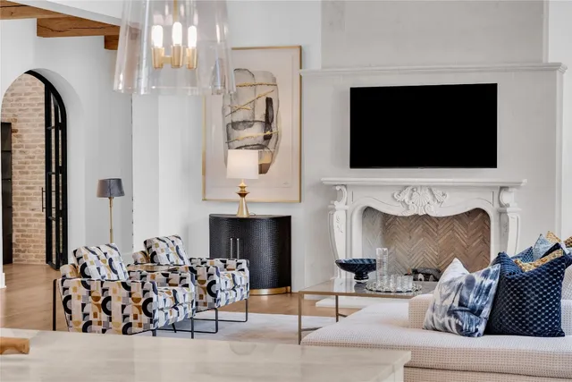 $7,500,000 | 5009 Timberline Drive, Austin, TX 78746