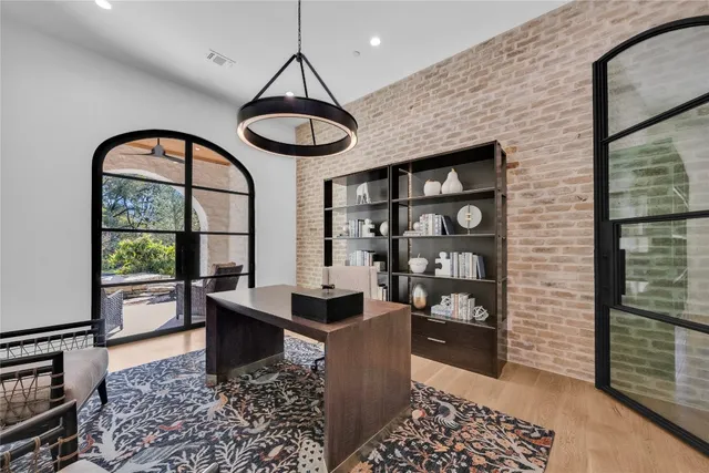 $7,500,000 | 5009 Timberline Drive, Austin, TX 78746