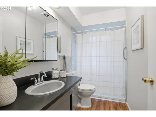 $575,000 | 1325 Northwest 9th Street, Gresham, OR 97030