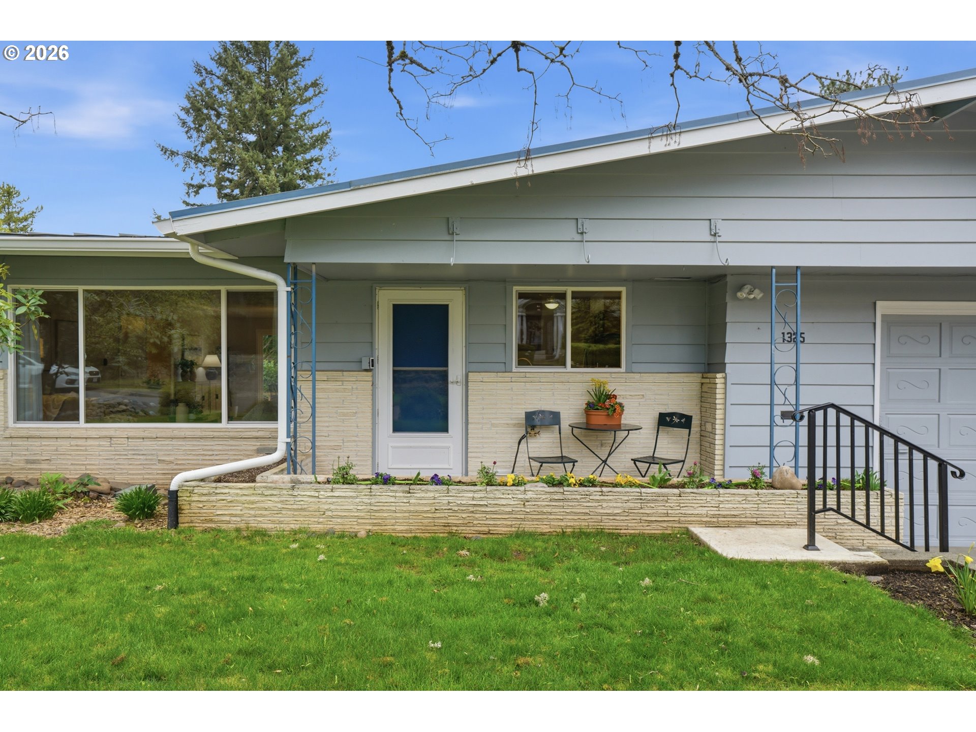 1325 Northwest 9th Street Gresham, OR 97030 - Photo 2 of 40