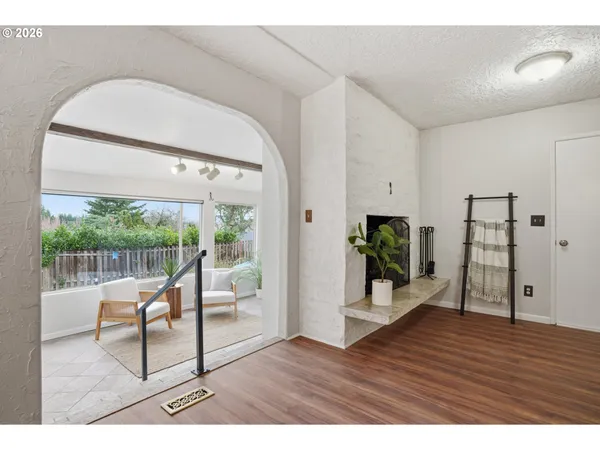 $575,000 | 1325 Northwest 9th Street, Gresham, OR 97030