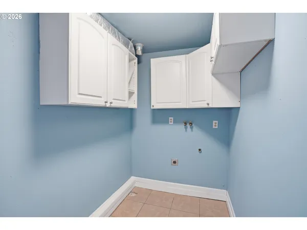 $575,000 | 1325 Northwest 9th Street, Gresham, OR 97030