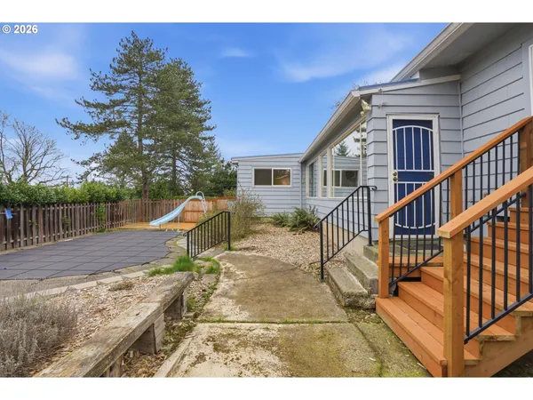 $575,000 | 1325 Northwest 9th Street, Gresham, OR 97030