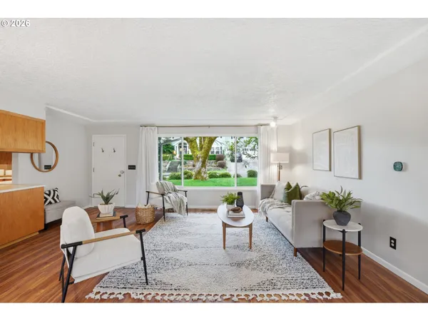 $575,000 | 1325 Northwest 9th Street, Gresham, OR 97030