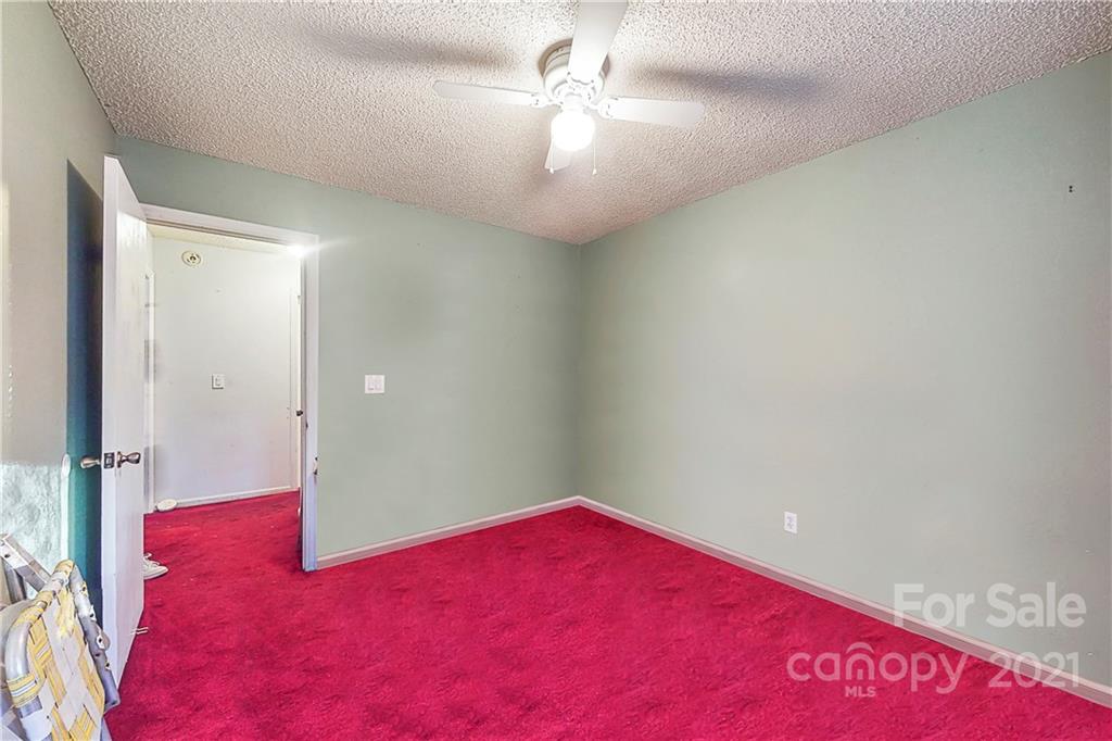 2436 Union Road Gastonia, NC 28054 - Photo 5 of 12 Gallery Image 5