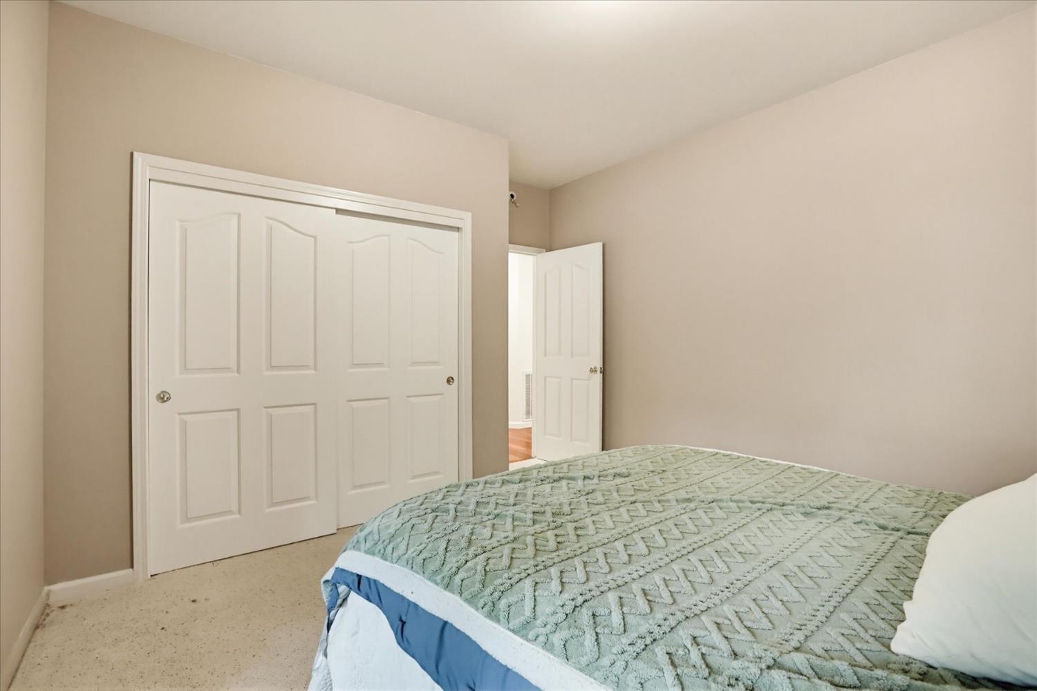 14517 North Bloomfield Road Nevada City, CA 95959 - Photo 40 of 78 a bedroom with a bed and a shower