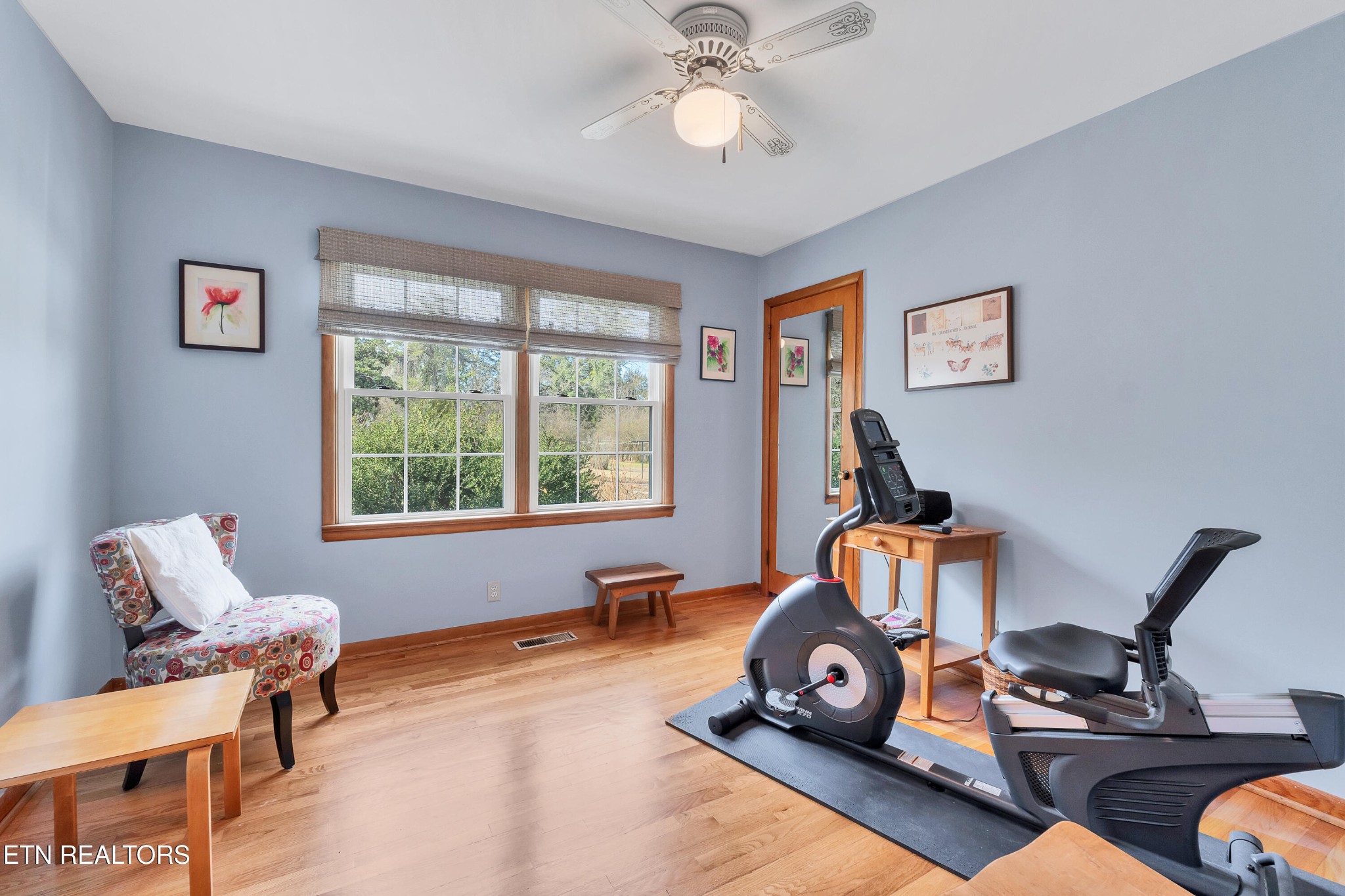 409 Bridge View Lane Knoxville, TN 37914 - Photo 19 of 37 a view of a room with gym equipment