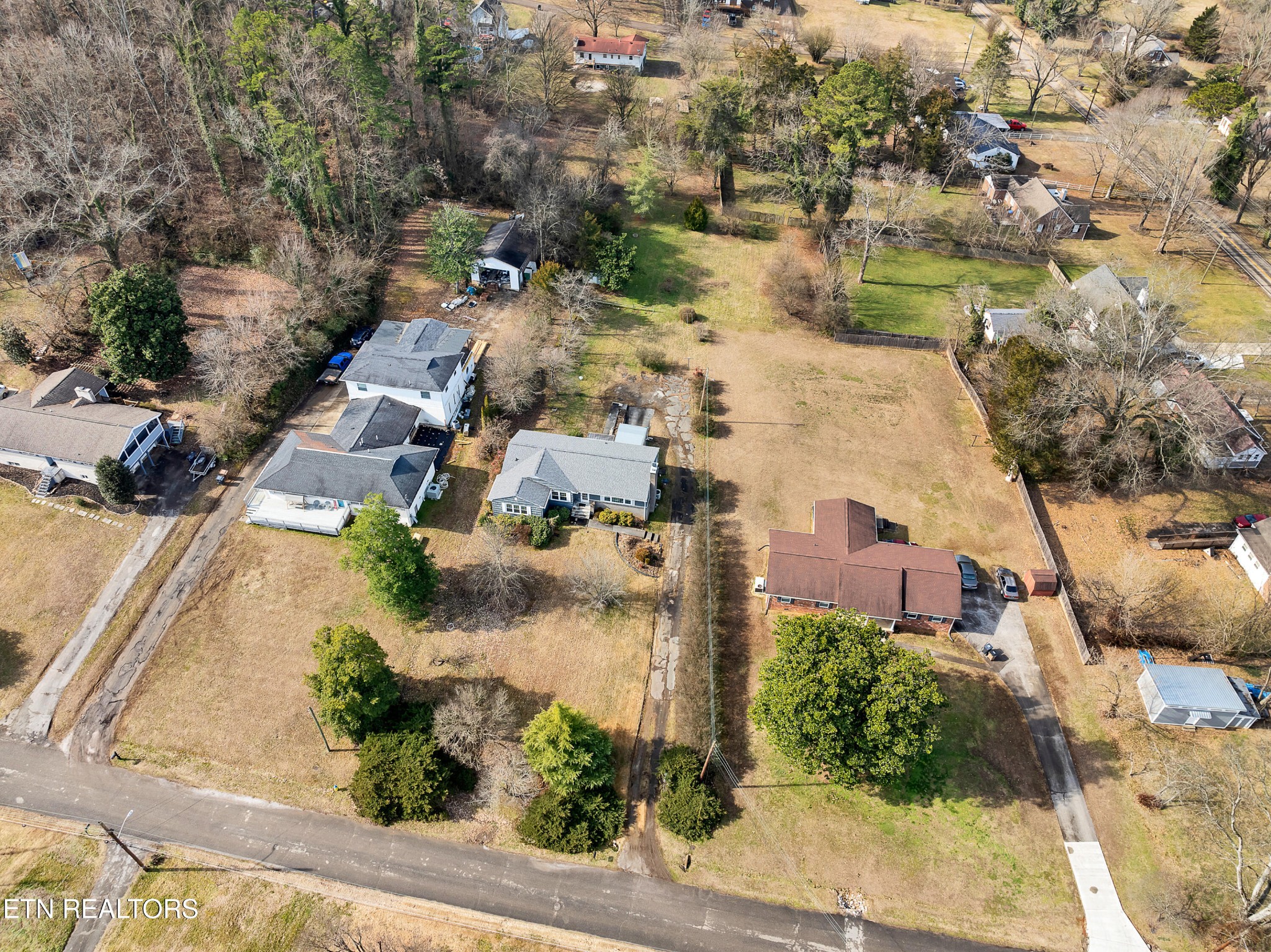 409 Bridge View Lane Knoxville, TN 37914 - Photo 36 of 37 an aerial view of residential houses with outdoor space
