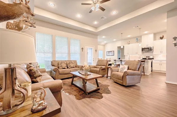 $440,000 | 206 East Hinton Road, Weimar, TX 78962
