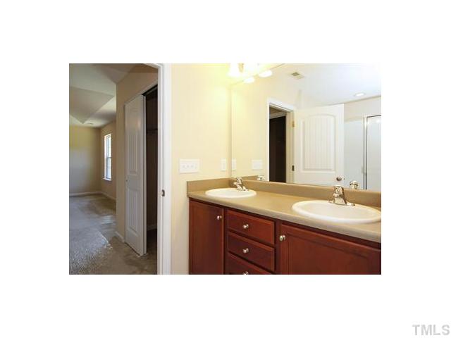 403 Thistlegate Trail Raleigh, NC 27610 - Photo 16 of 18 Gallery Image 16