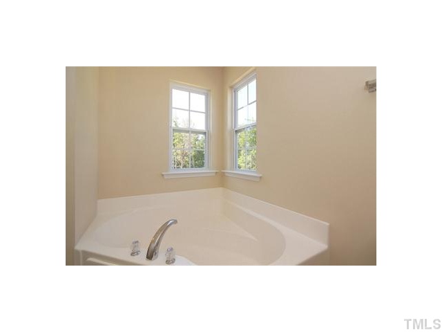 403 Thistlegate Trail Raleigh, NC 27610 - Photo 17 of 18 Gallery Image 17