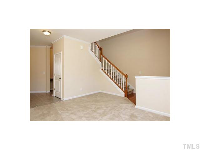 403 Thistlegate Trail Raleigh, NC 27610 - Photo 4 of 18 Gallery Image 4