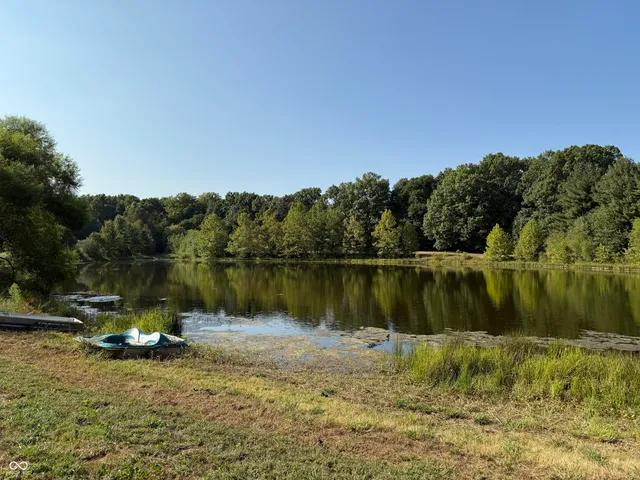 $529,900 | 517 North Pioneer Road, Center Point, IN 47840