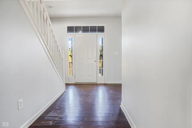 $529,900 | 517 North Pioneer Road, Center Point, IN 47840