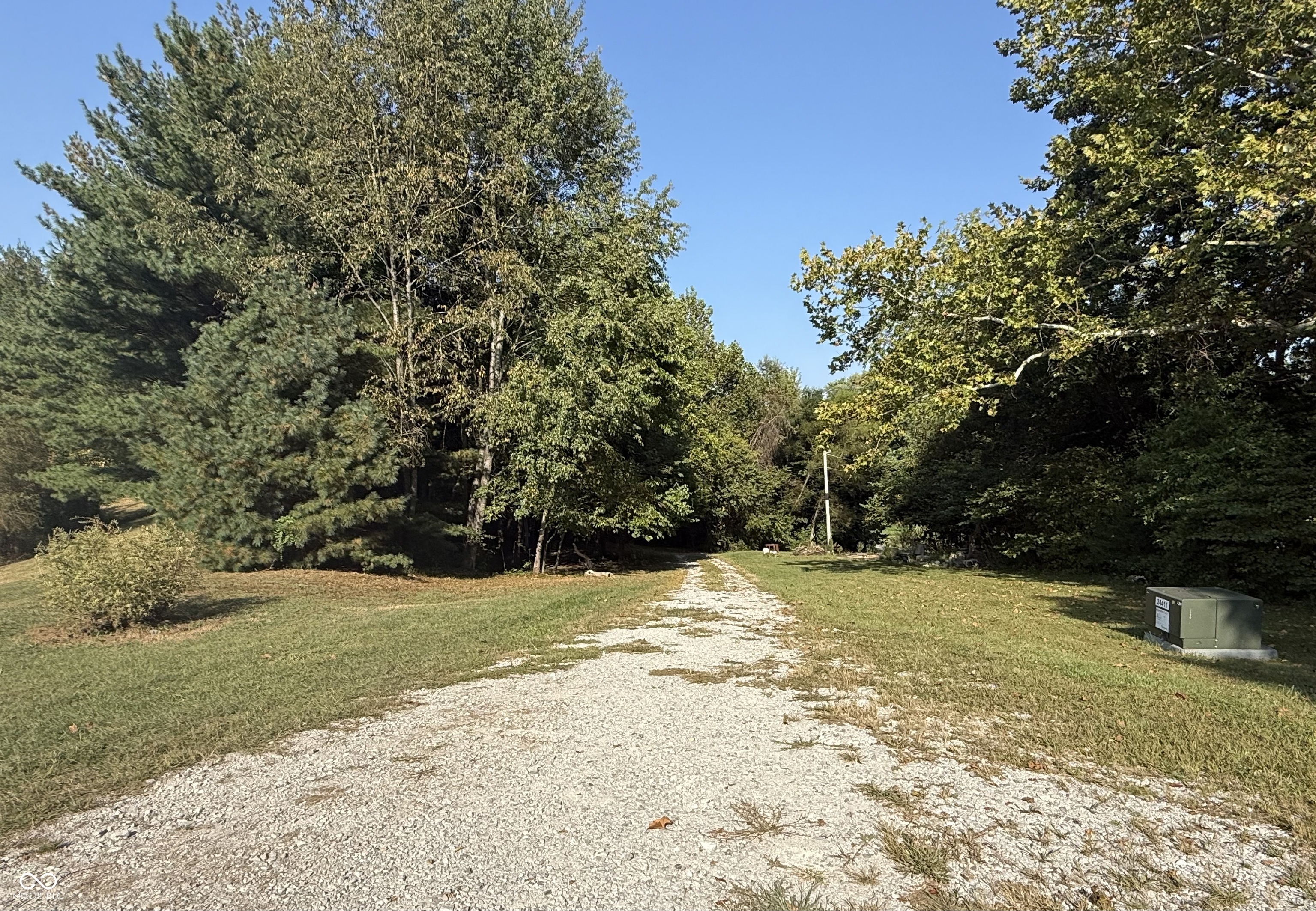 517 North Pioneer Road Center Point, IN 47840 - Photo 4 of 31