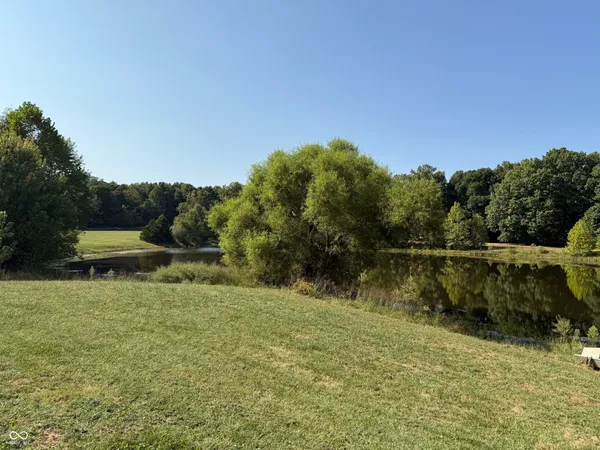 $529,900 | 517 North Pioneer Road, Center Point, IN 47840