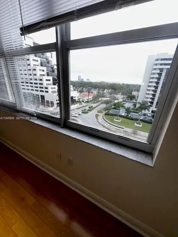 $625,000 | 625 Biltmore Way, Unit 807, Coral Gables, FL 33134