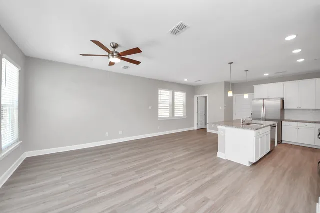 $2,539 | 5300 Berkeley Knl Circle, Unit 192, Richmond, TX 77407