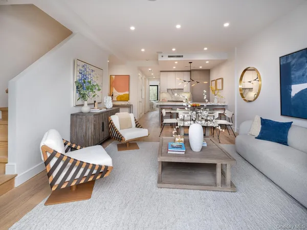 $1,399,000 | 21-31 Shore Boulevard, Unit 3 | Astoria