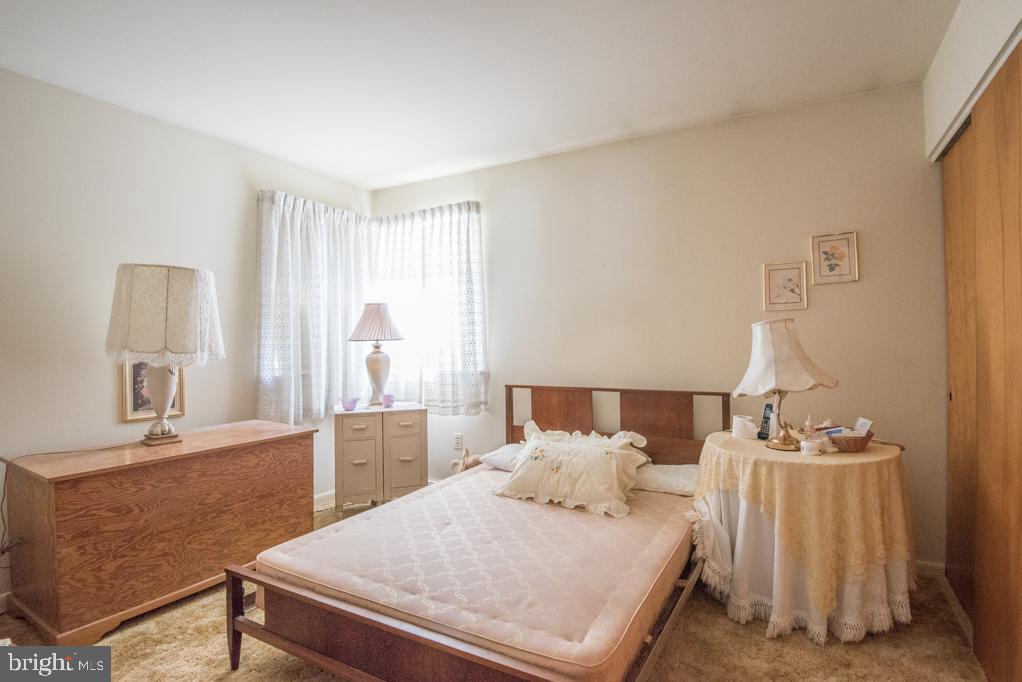1740 Hemlock Road Lancaster, PA 17603 - Photo 17 of 25 Gallery Image 17