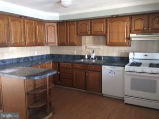 7850 Harold Road Baltimore, MD 21222 - Photo 3 of 7 Kitchen